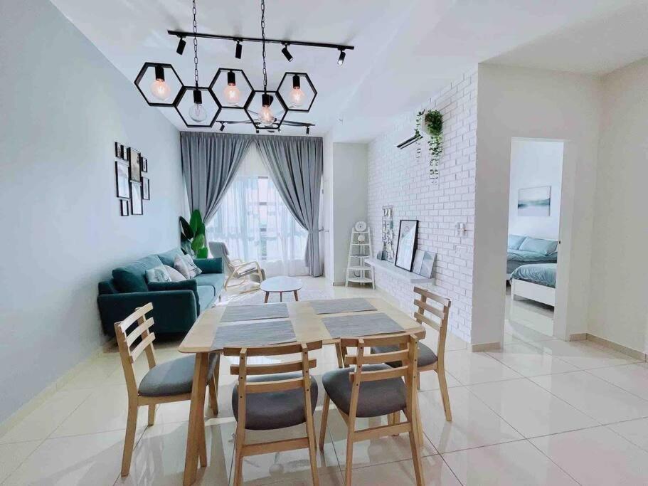 17-16 Ong Kim Wee Residence Melaka מראה חיצוני תמונה